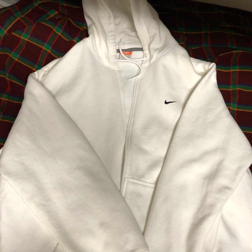 nike white zip up hoodie